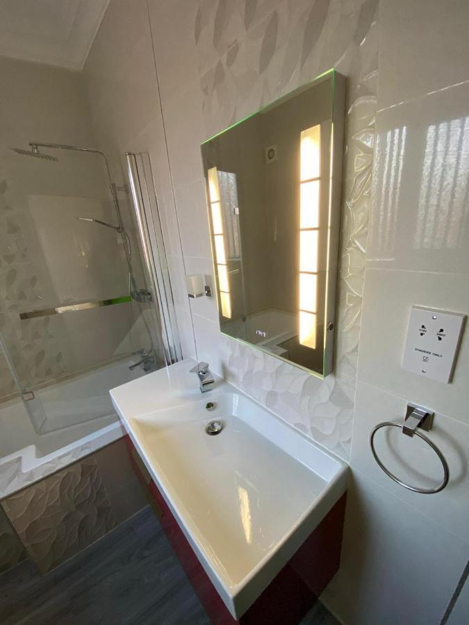 Designer Apartment Apt6 Вулвергемптон Экстерьер фото